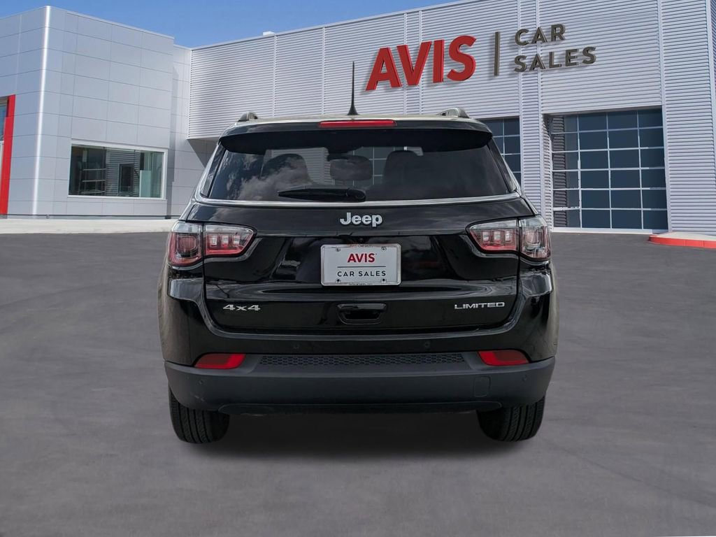 Used 2025 Jeep Compass Limited image 7
