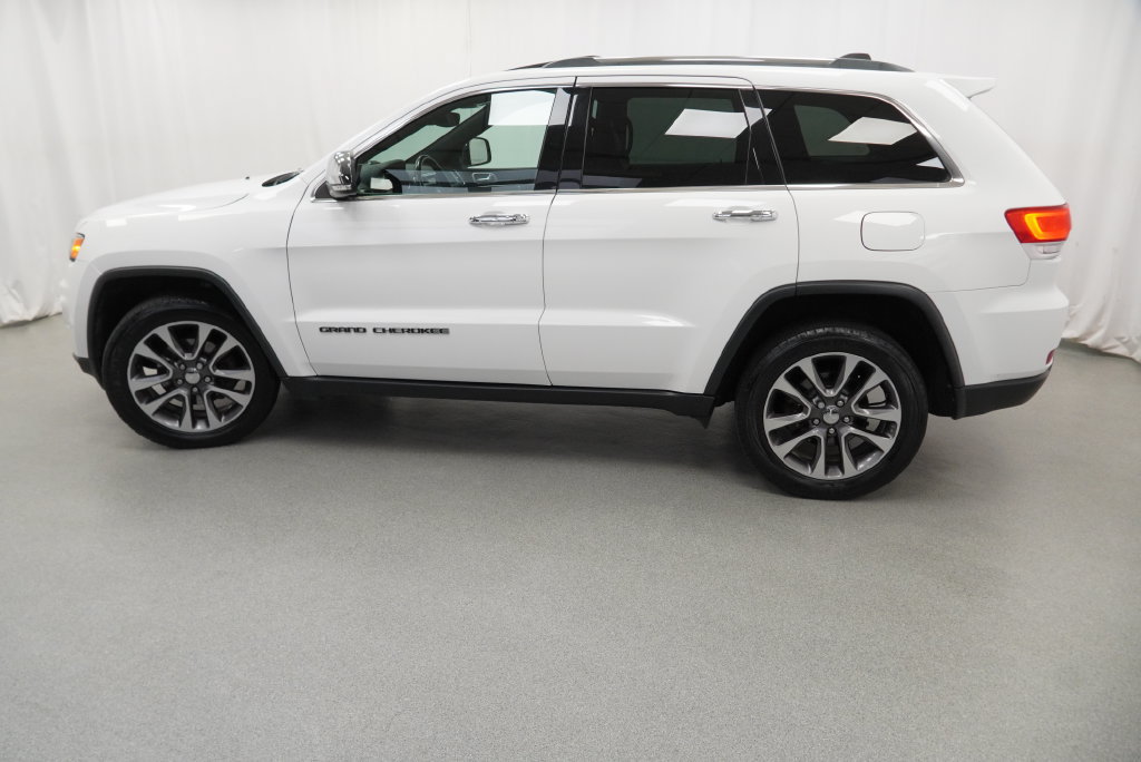 Used 2018 Jeep Grand Cherokee Limited AWD/4WD image 6
