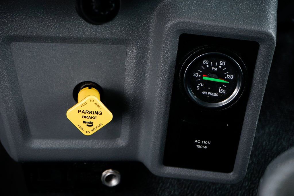 Used 2019 Ford F750 2WD Regular Cab Super Duty image 43