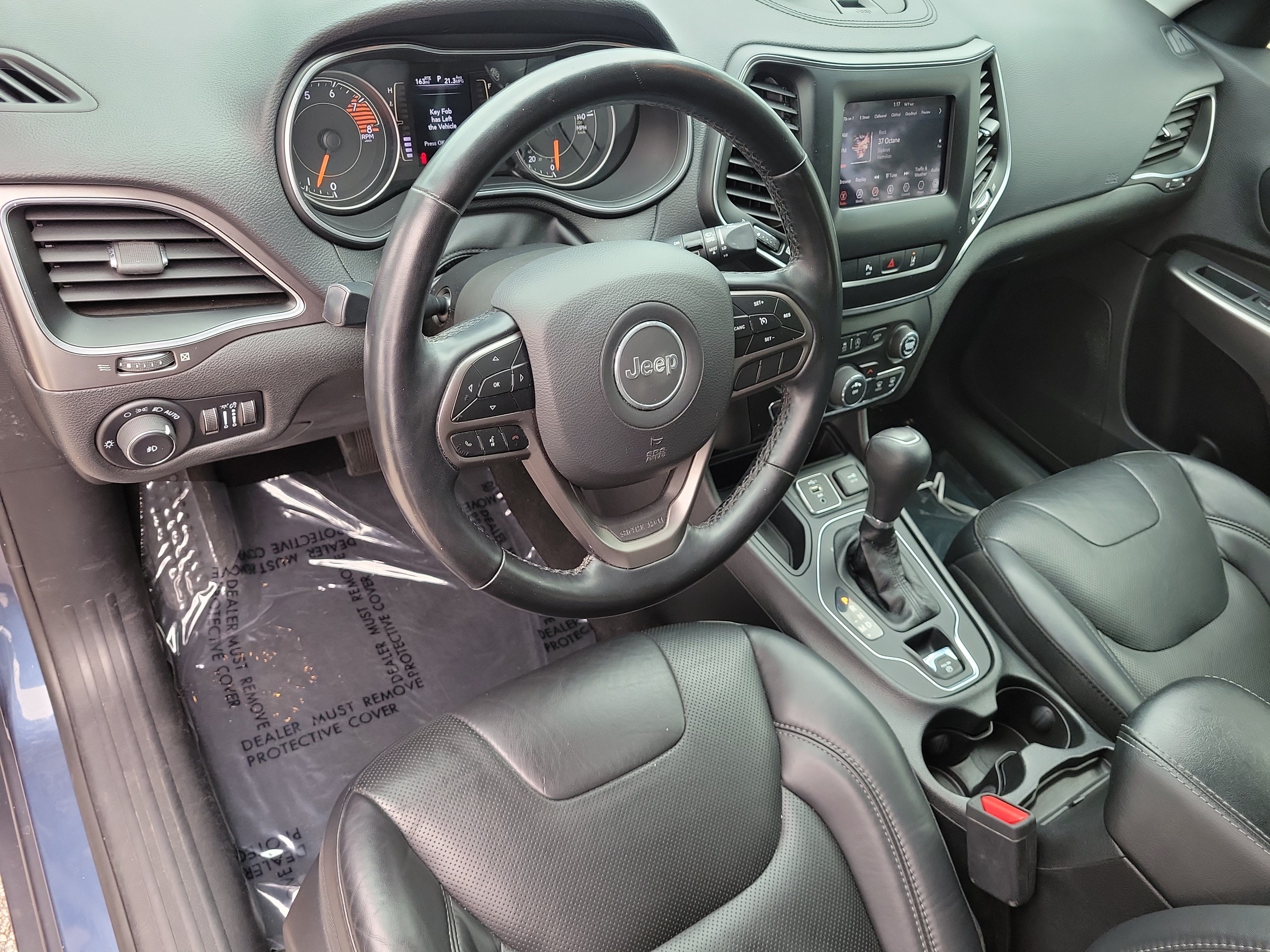 Used 2021 Jeep Cherokee Latitude Lux w/ Sun & Sound Group FWD image 13