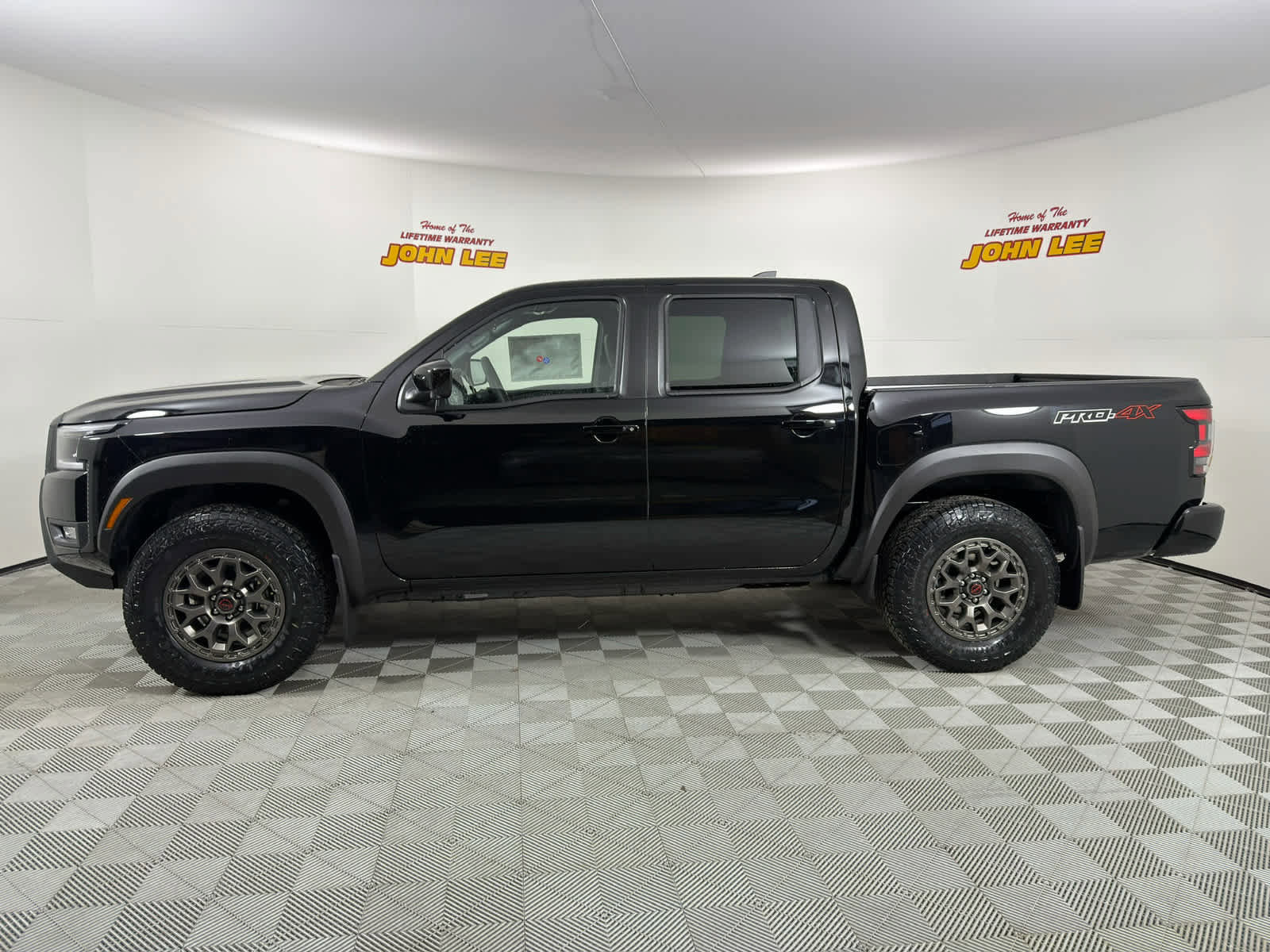 New 2026 Nissan Frontier PRO-4X w/ Pro Premium Package image 2