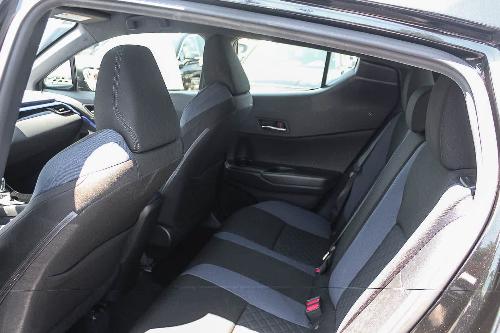 Used 2021 Toyota C-HR XLE FWD image 23
