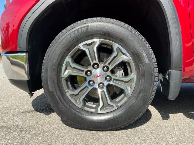 Used 2022 GMC Sierra 1500 SLE w/ Driver Alert Package II AWD/4WD image 14