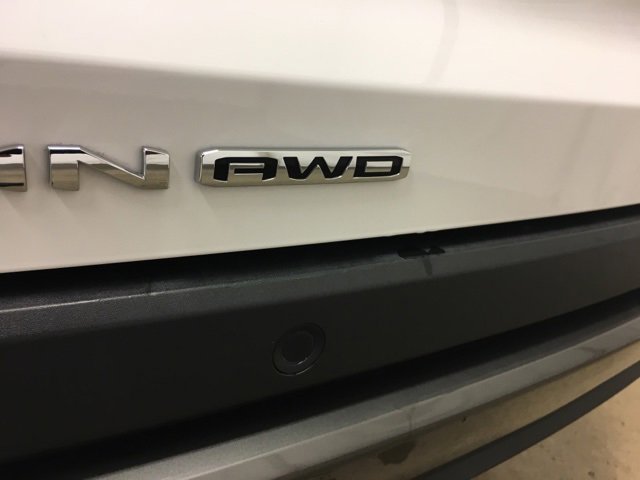 Used 2025 GMC Terrain Elevation image 12