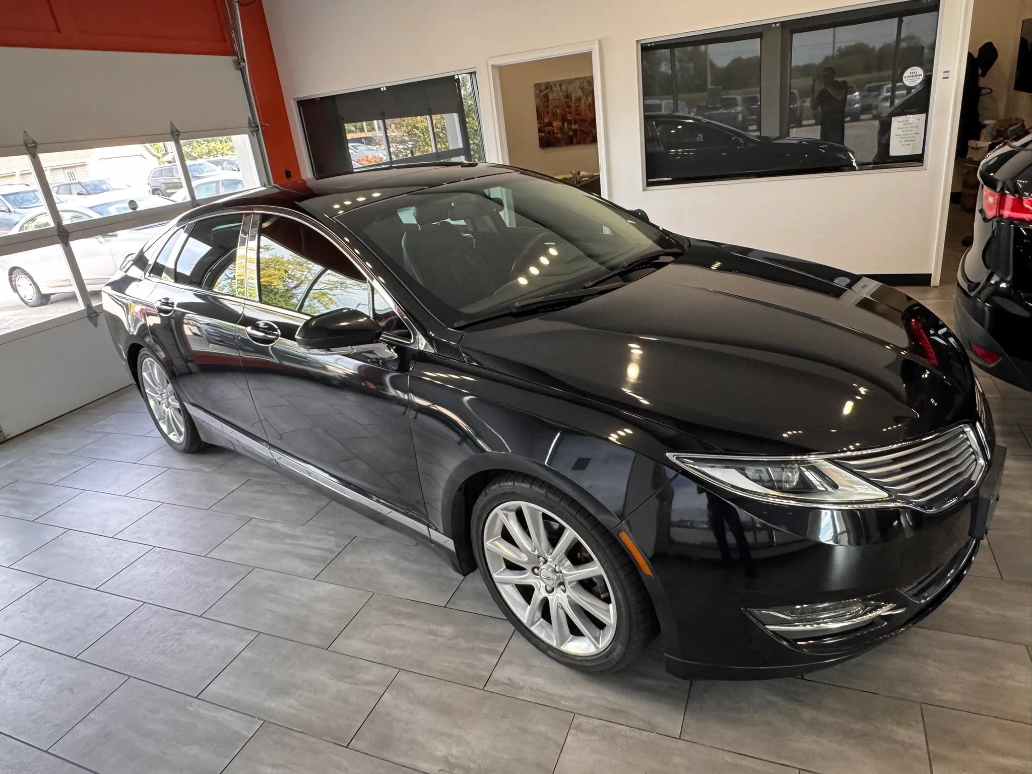 Used 2014 Lincoln MKZ w/ Equipment Group 101A Select FWD image 5
