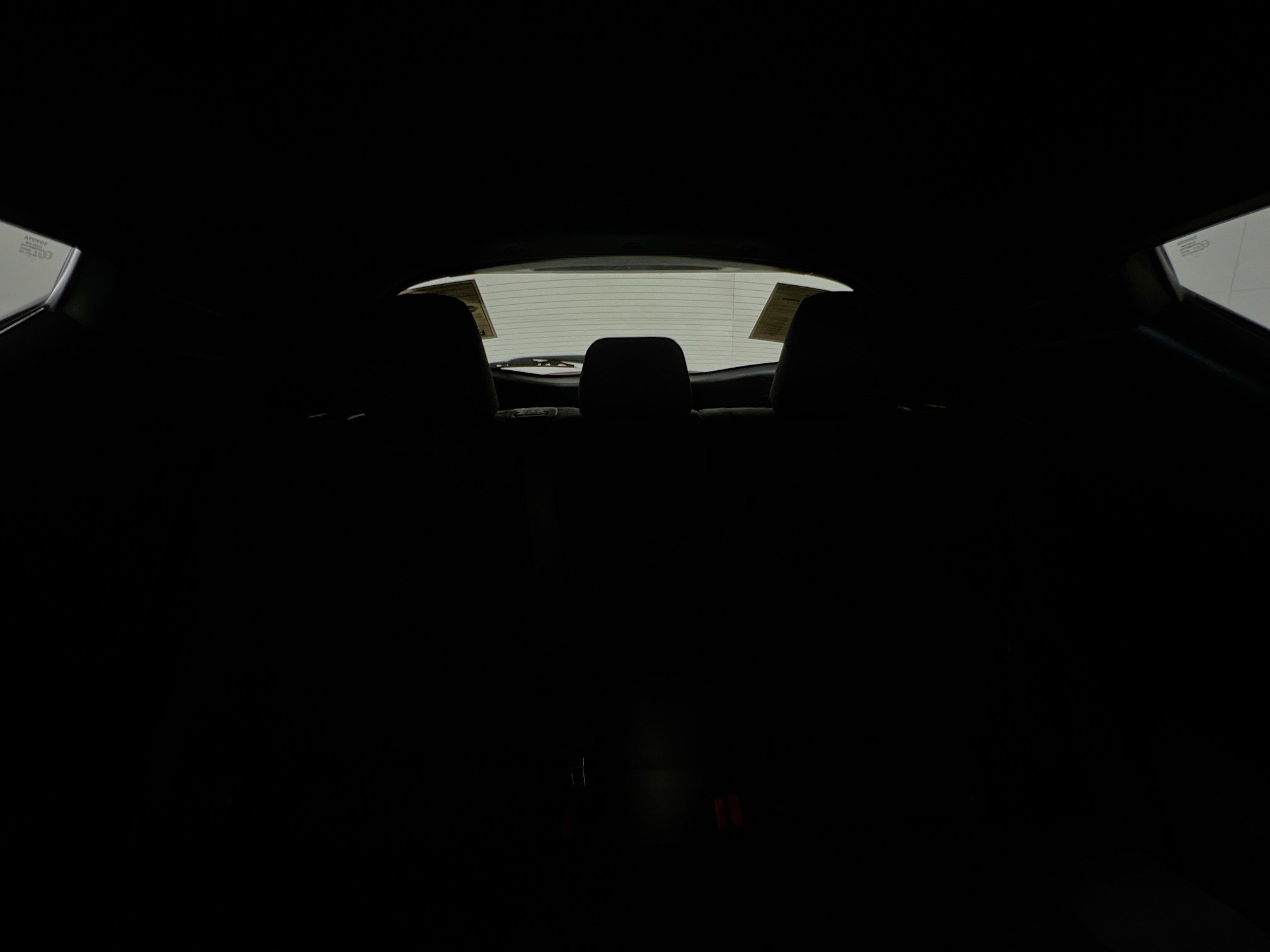 Used 2018 Toyota C-HR XLE image 32