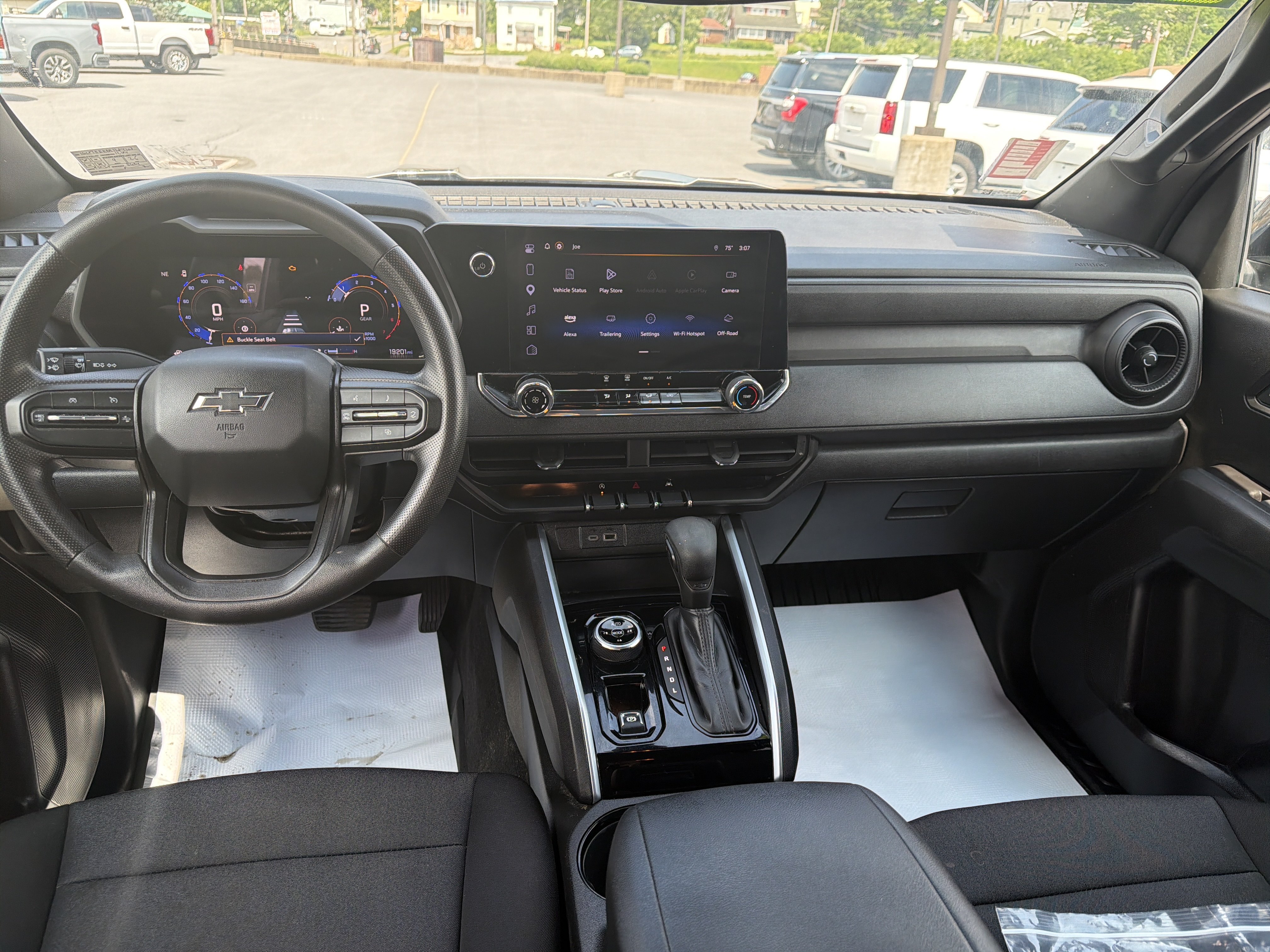 Used 2024 Chevrolet Colorado Trail Boss w/ Technology Package AWD/4WD image 6