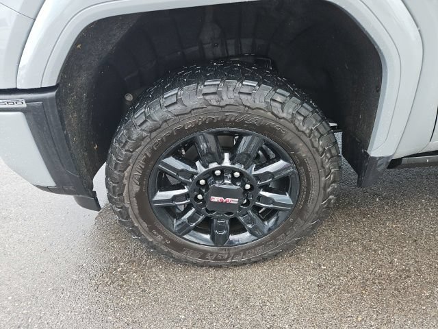 Used 2025 GMC Sierra 2500 AT4 w/ AT4 Premium Plus Package AWD/4WD image 10