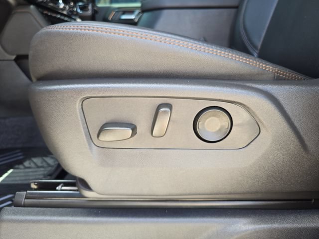 Used 2025 GMC Sierra 1500 AT4 w/ AT4 Premium Package AWD/4WD image 18