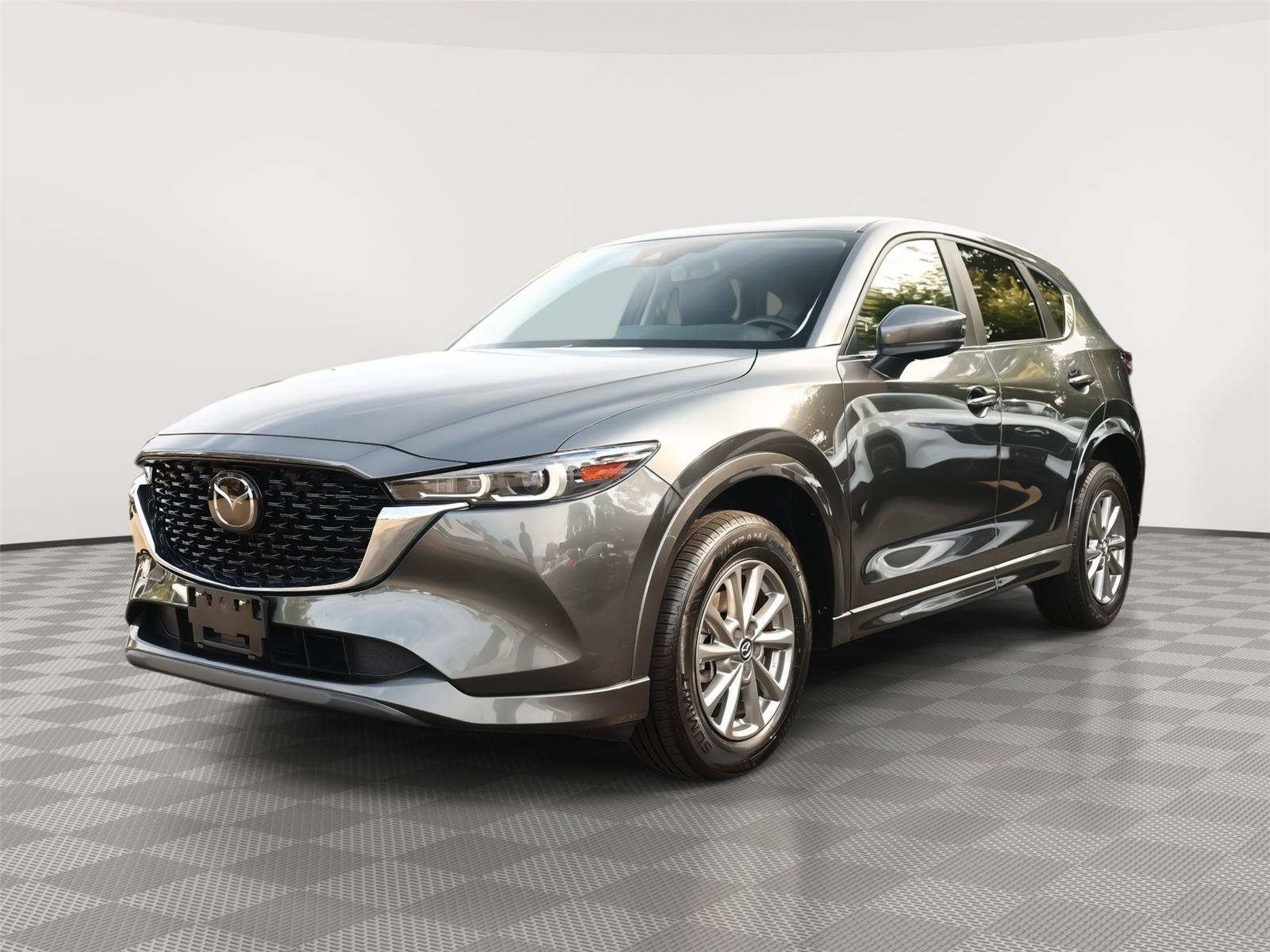 Used 2025 MAZDA CX-5 AWD 2.5 S w/ Preferred Package image 3