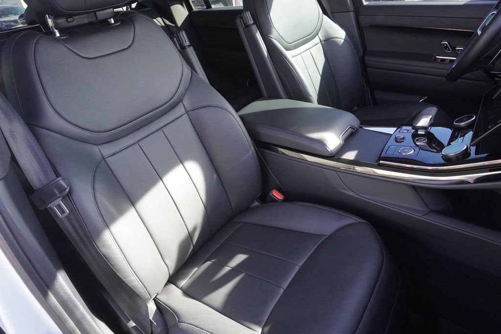 Used 2023 Land Rover Range Rover Sport SE image 24