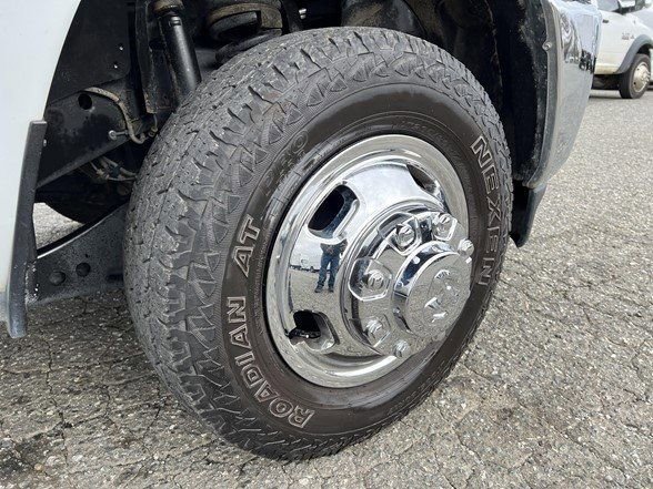 Used 2023 RAM 3500 Tradesman w/ Chrome Appearance Group image 43
