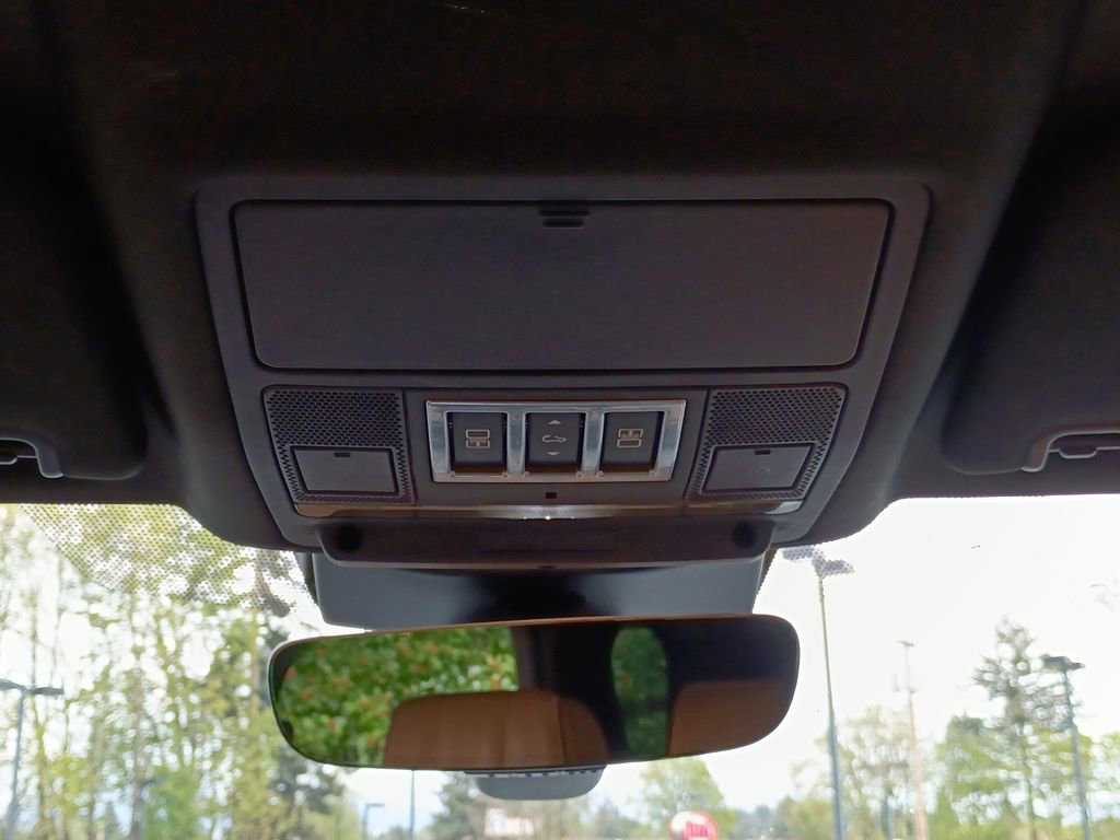 Used 2018 Land Rover Discovery HSE Luxury image 22