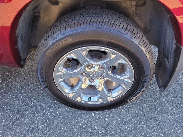 Used 2017 RAM 1500 Laramie w/ Convenience Group image 6