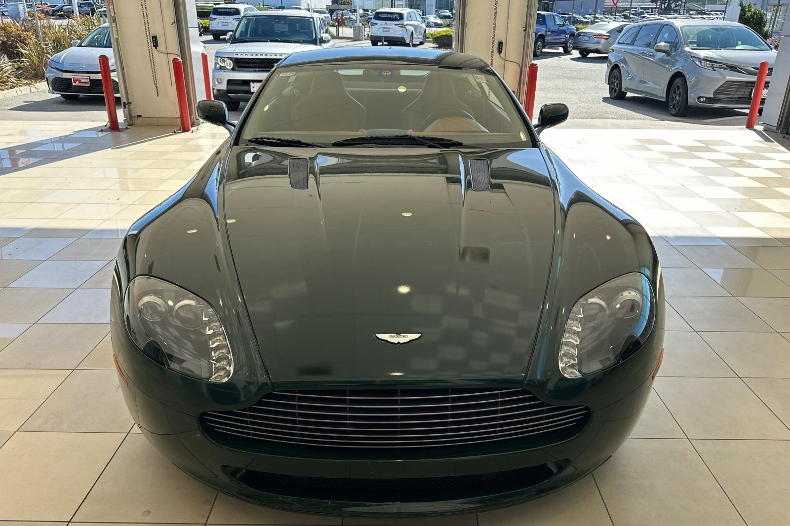 Used 2006 Aston Martin V8 Vantage Coupe image 5