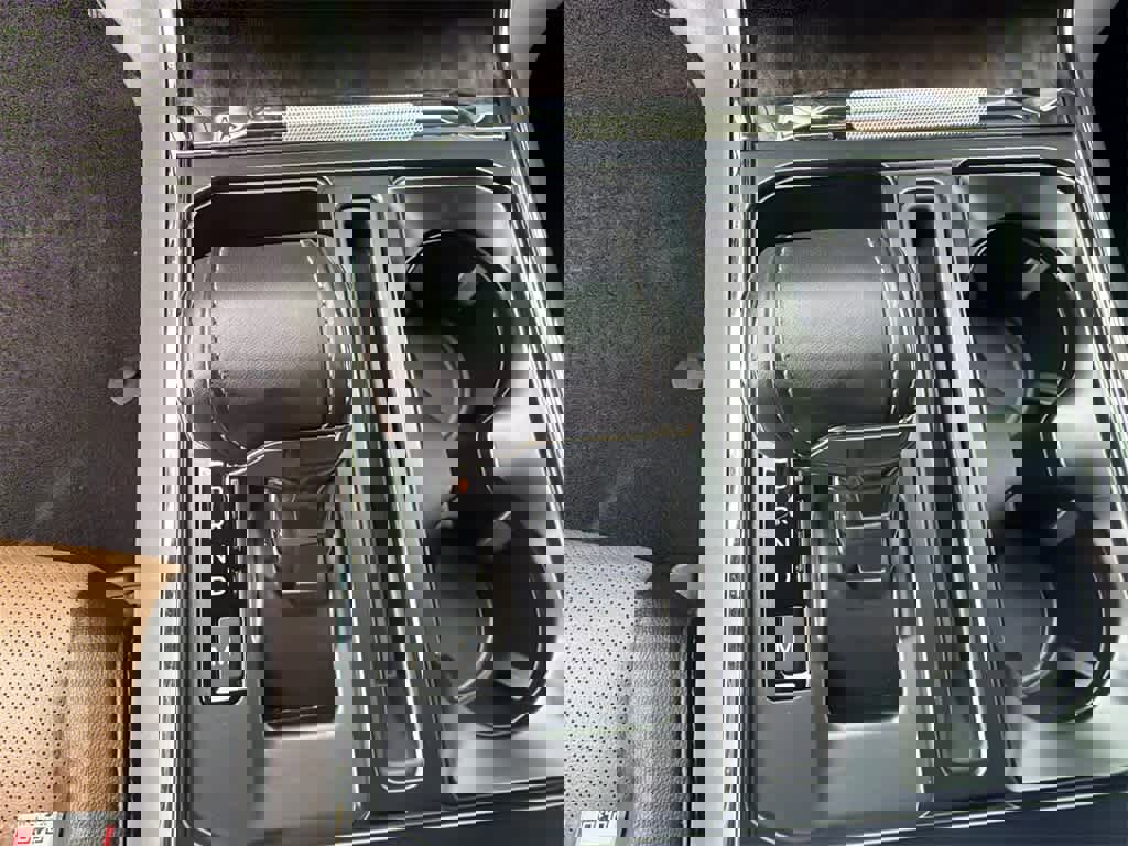 Used 2023 Ford F150 Lariat w/ Trailer Tow Package image 29