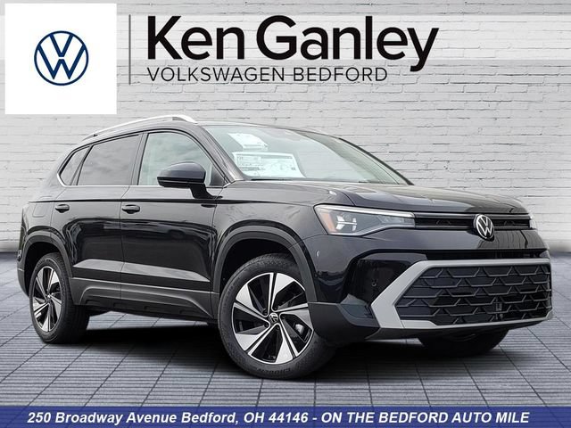 New 2026 Volkswagen Taos SE AWD/4WD image 1