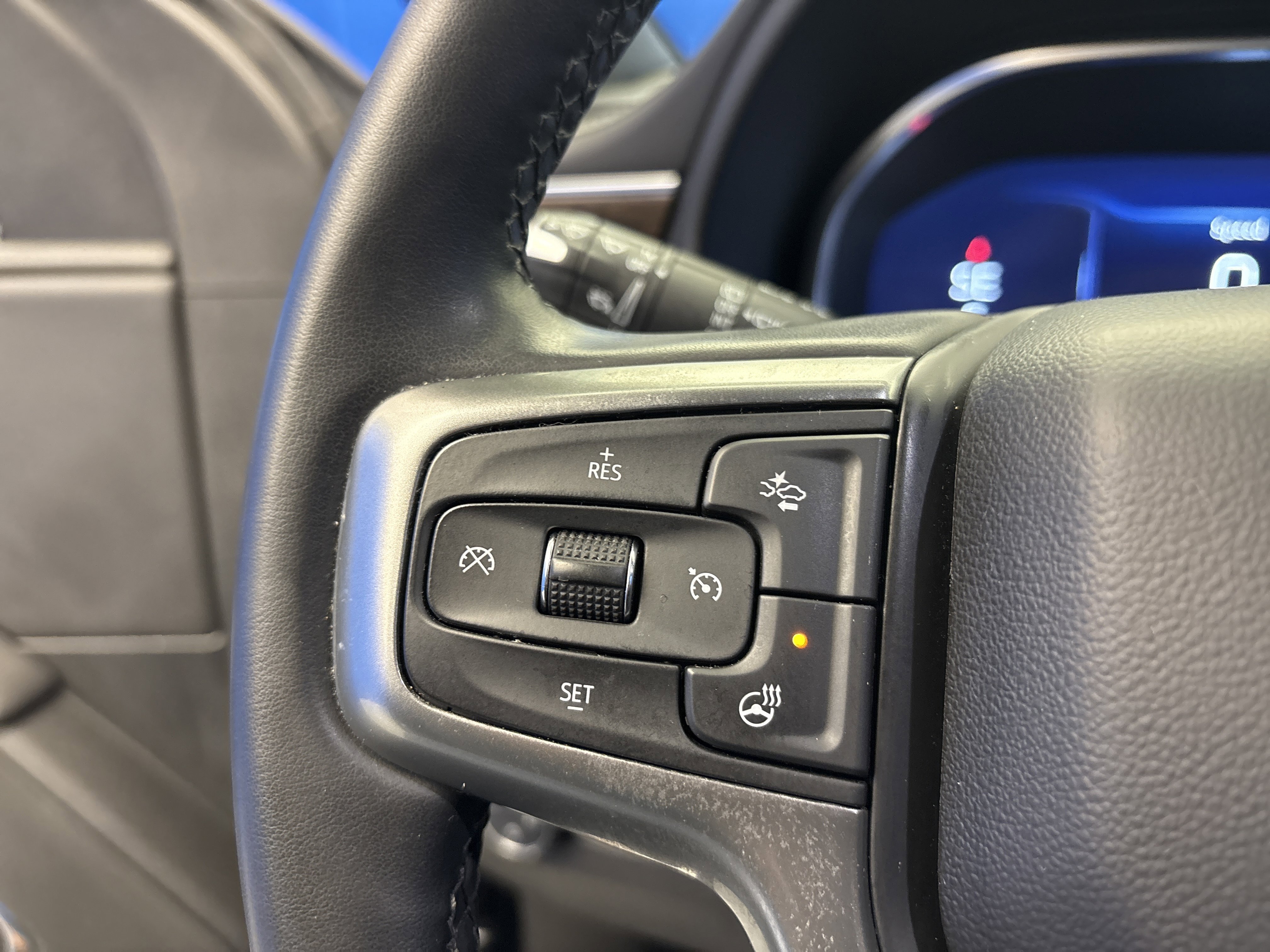 Used 2023 Chevrolet Tahoe Premier image 16