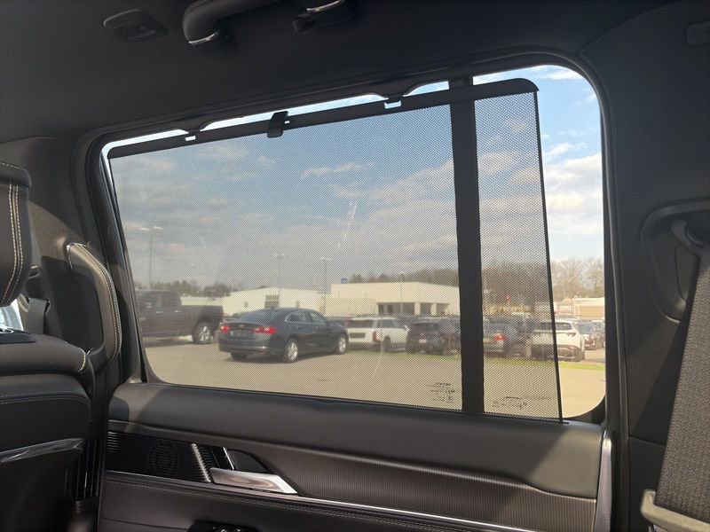New 2026 Jeep Grand Wagoneer L Summit w/ Premium Group III image 16