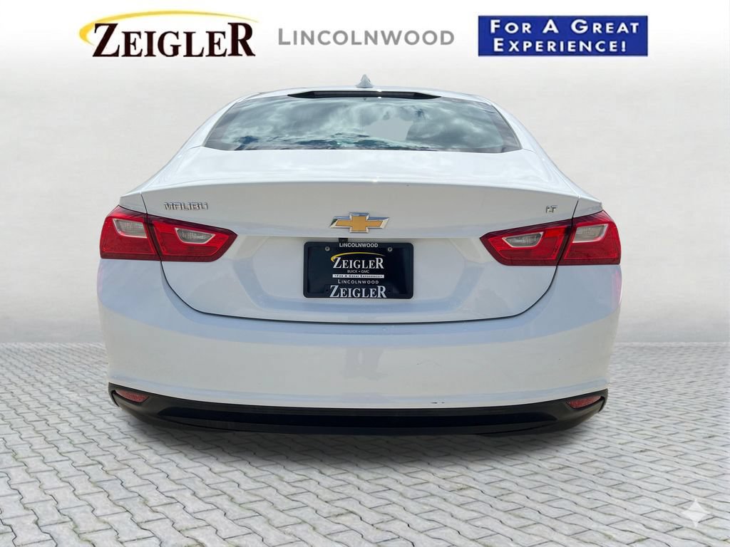 Used 2017 Chevrolet Malibu LT FWD image 5