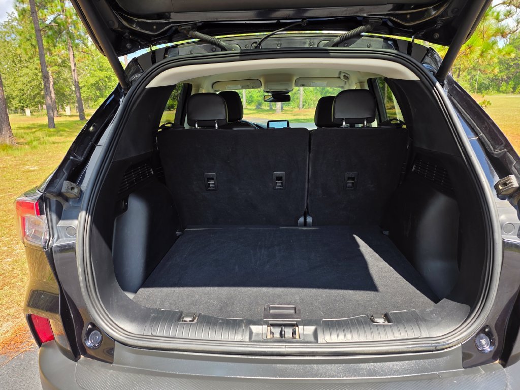 Used 2021 Ford Escape Titanium AWD/4WD image 19