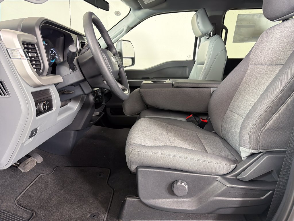 New 2026 Ford F350 XL w/ STX Appearance Package AWD/4WD image 17