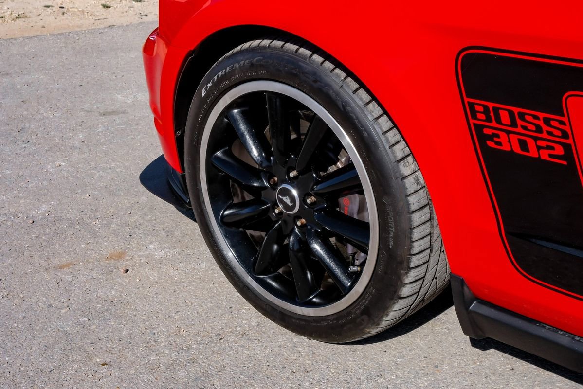 Used 2012 Ford Mustang Boss 302 w/ Boss 302 Accessory Pkg image 51