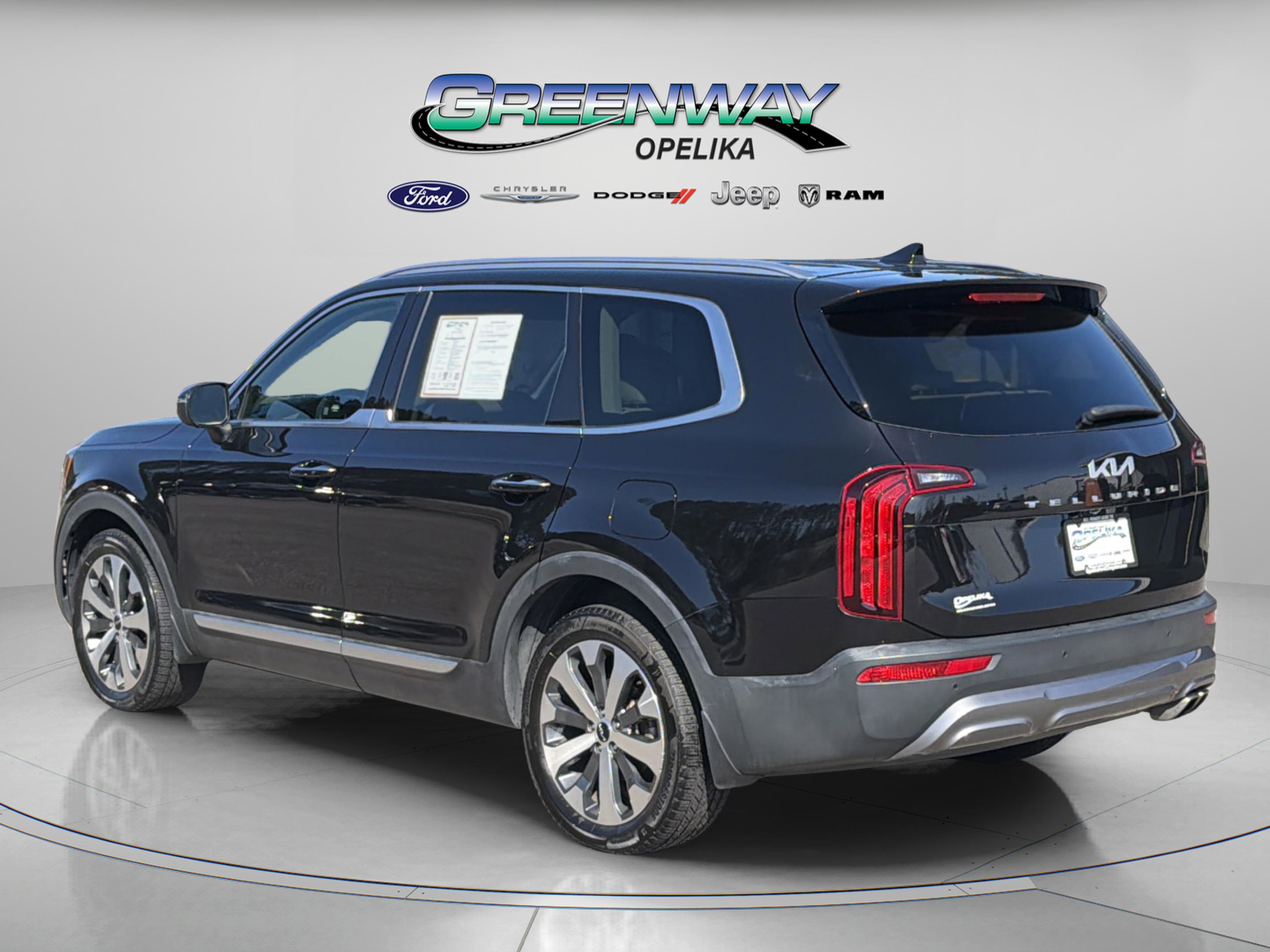 Used 2022 Kia Telluride S image 5
