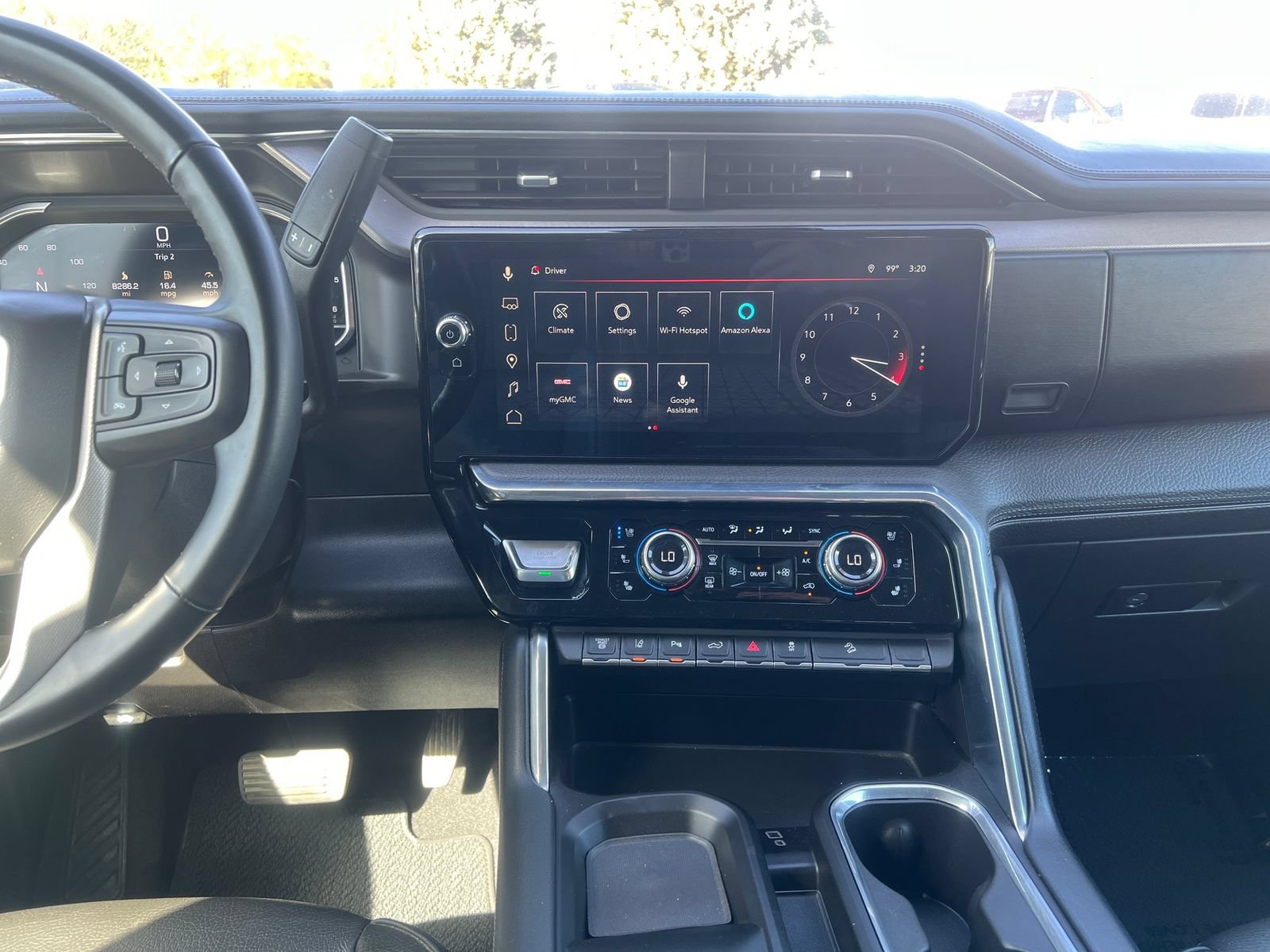 Used 2024 GMC Sierra 3500 Denali w/ Denali Reserve Package AWD/4WD image 23