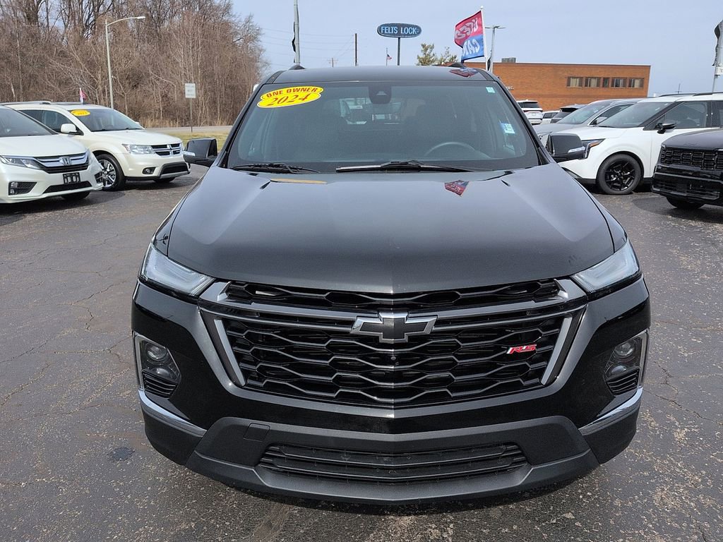 Used 2024 Chevrolet Traverse RS w/ LPO, Floor Liner Package image 3