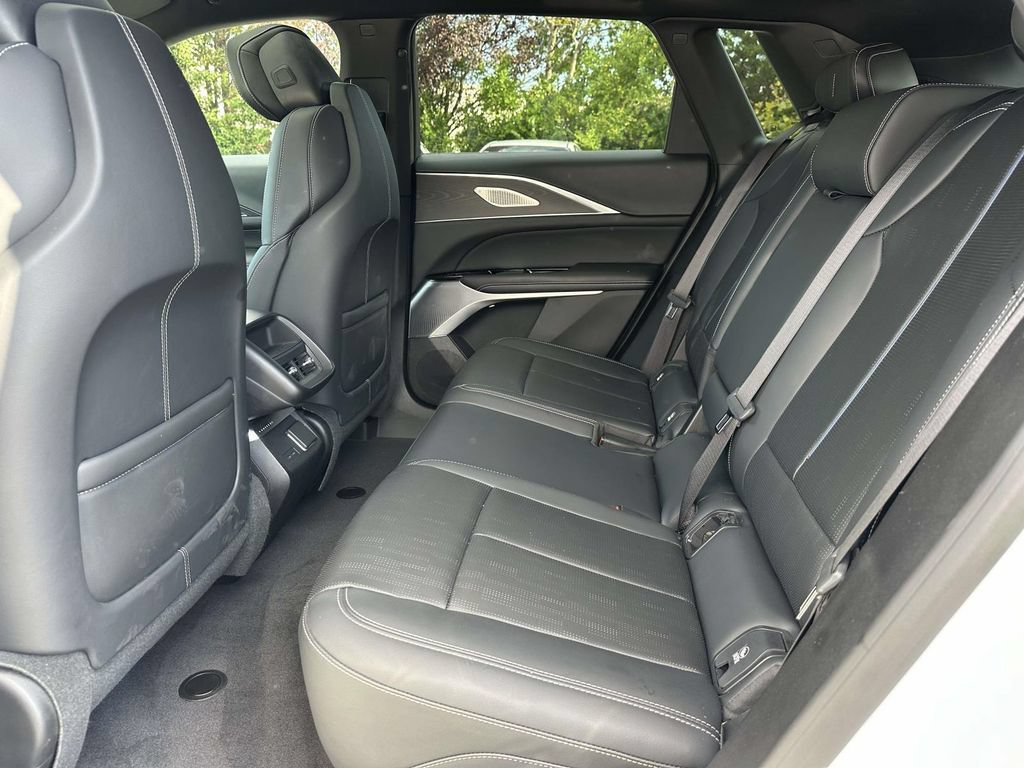 Certified 2024 Cadillac Lyriq Sport w/ LPO, Floor Liner Package AWD/4WD image 10