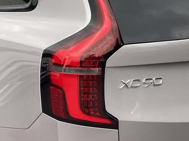 Used 2026 Volvo XC90 B6 Ultra w/ Protection Package AWD/4WD image 9
