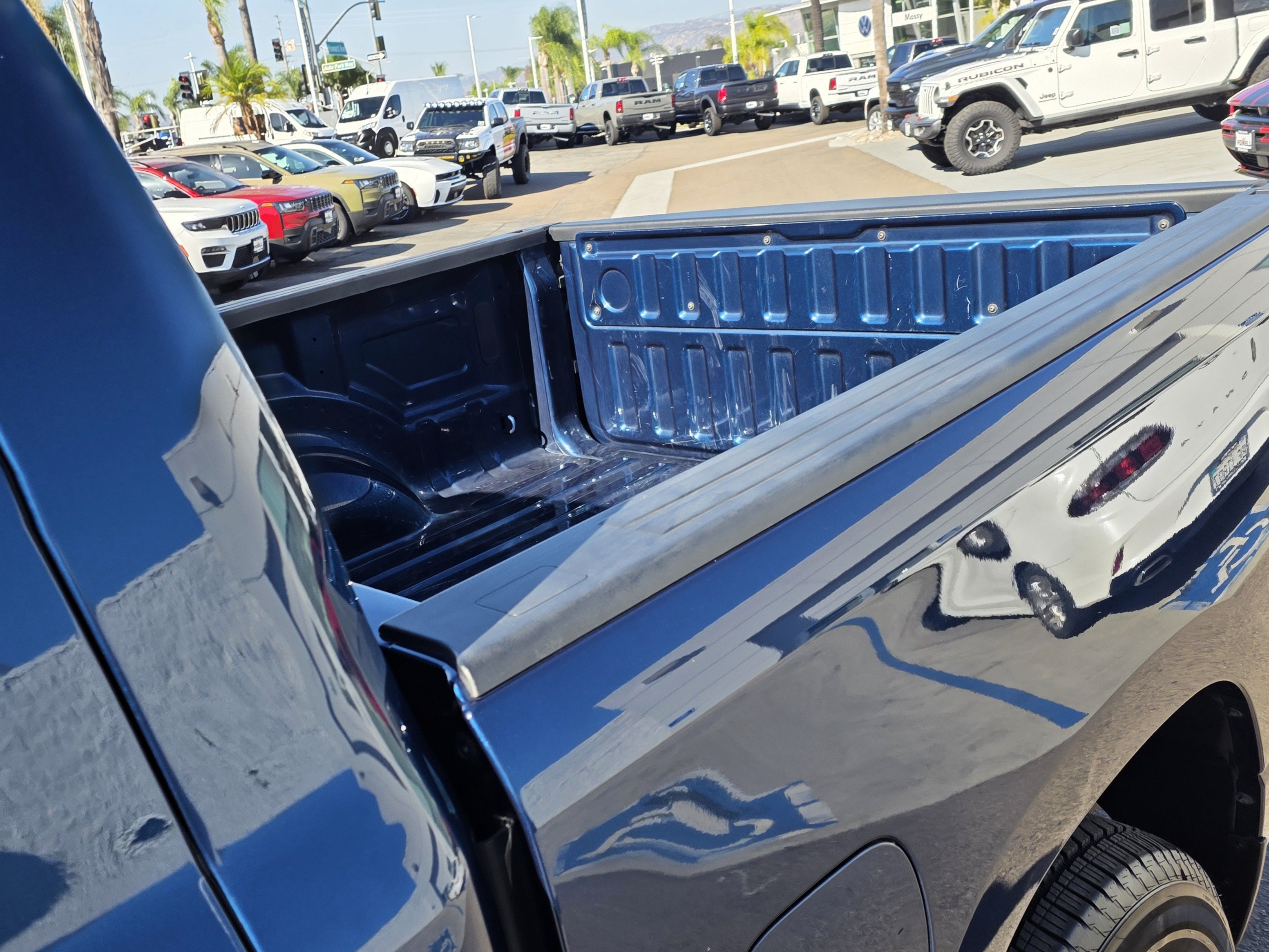 Certified 2025 RAM 2500 Big Horn AWD/4WD image 18