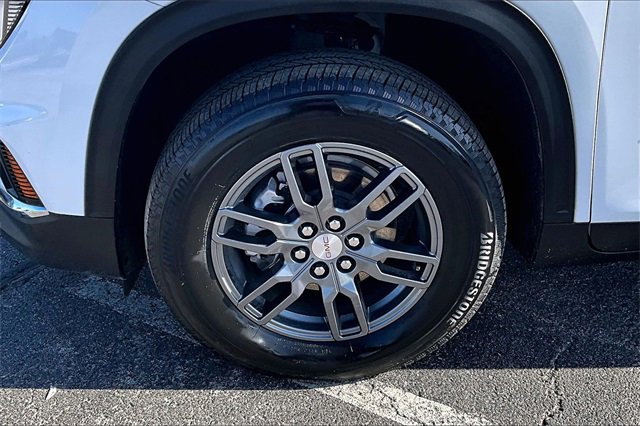 Used 2025 GMC Acadia Elevation image 35
