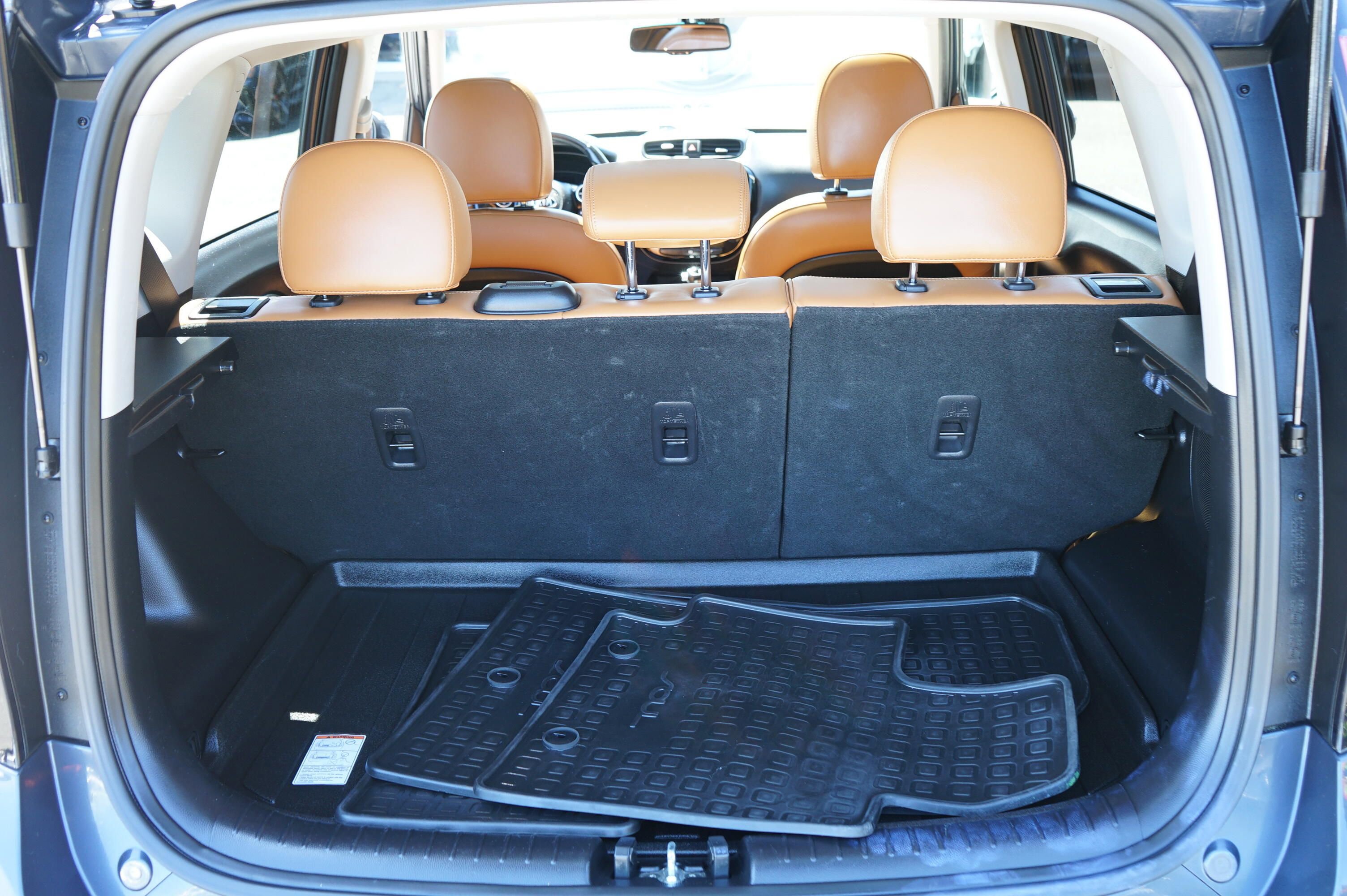 Used 2016 Kia Soul ! w/ Premium Package FWD image 24