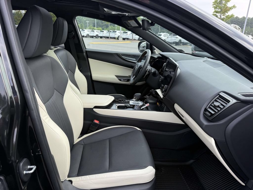 Used 2024 Lexus NX 350h AWD image 17