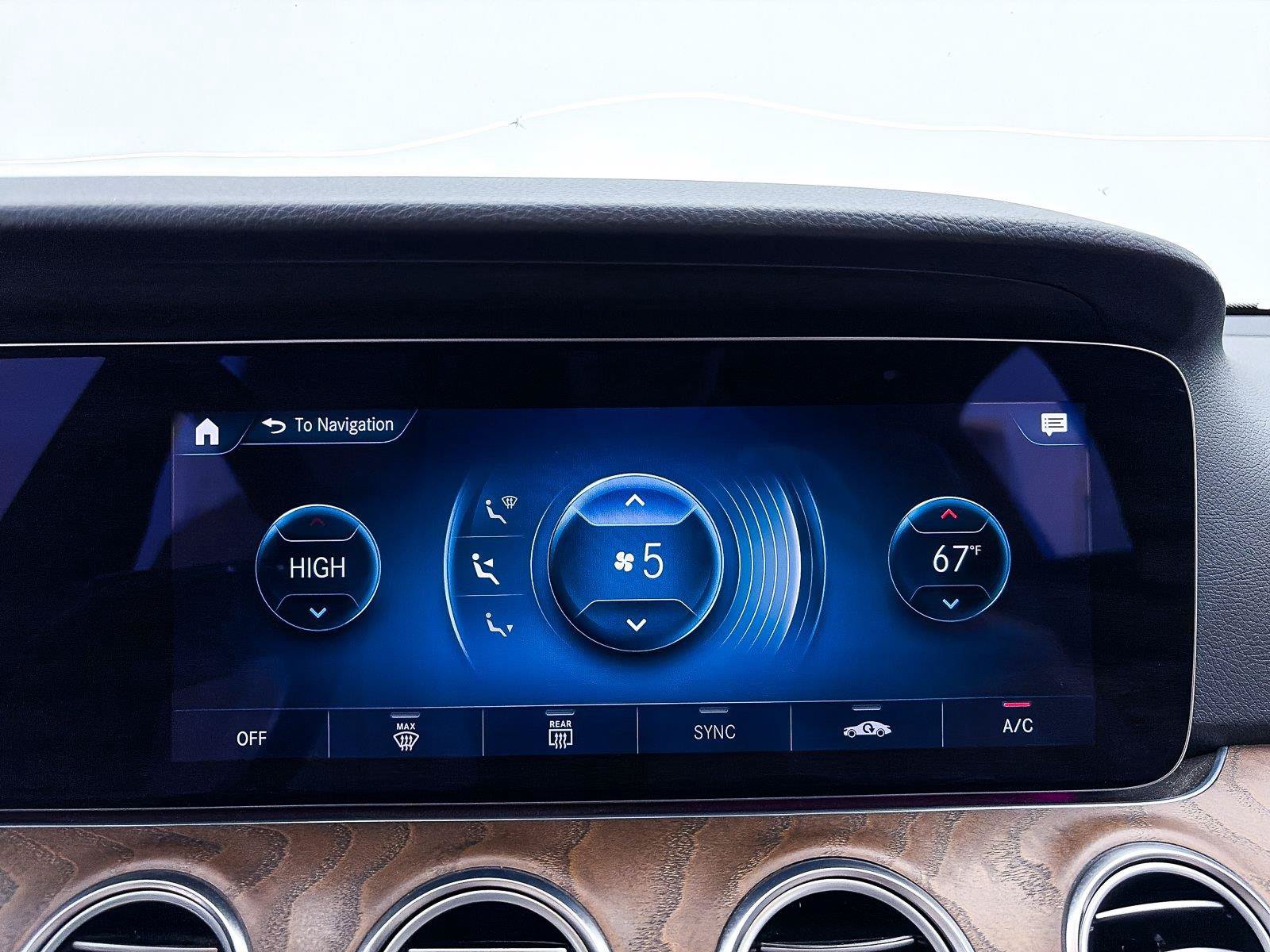 Used 2022 Mercedes-Benz E 350 Sedan image 25