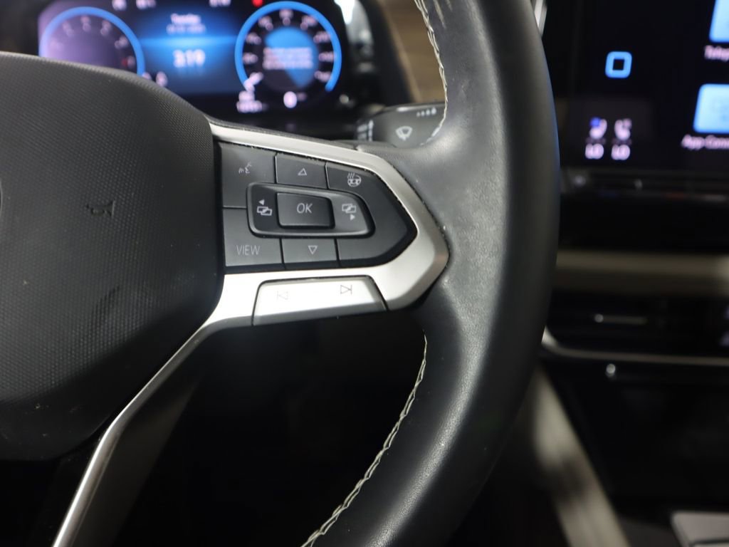 Used 2024 Volkswagen Atlas SE image 16