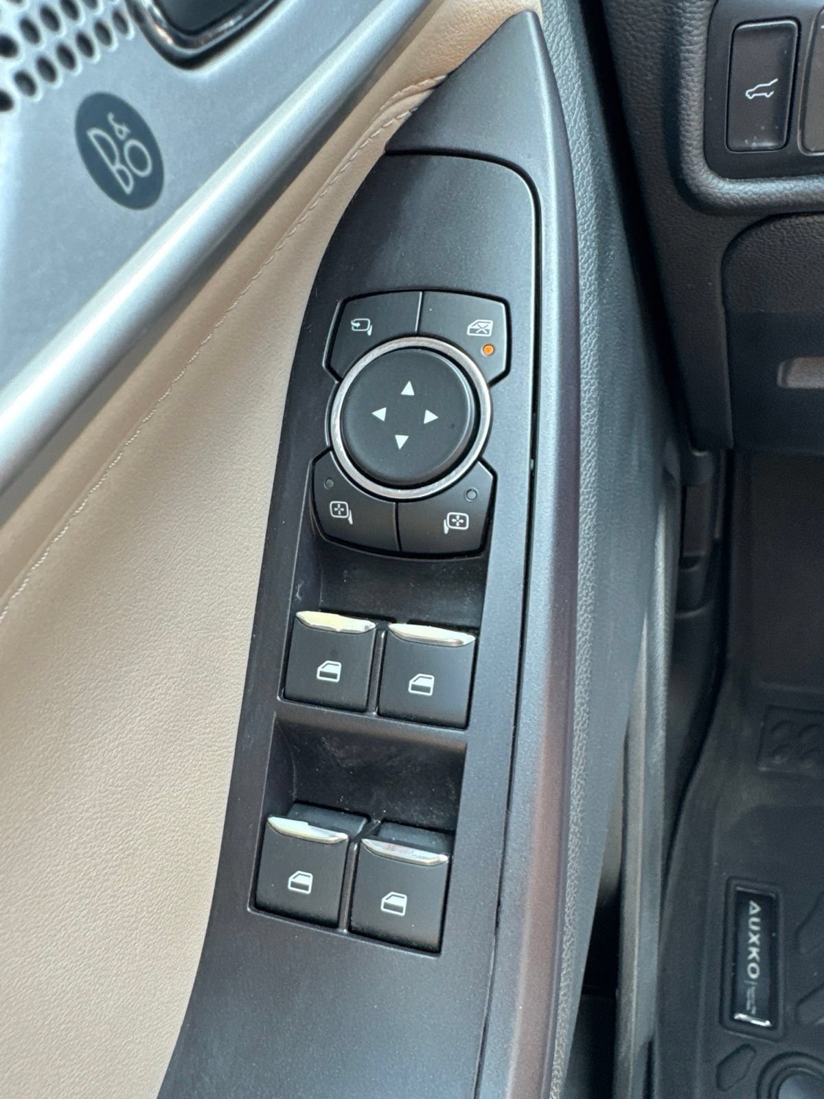 Used 2020 Ford Explorer Limited RWD image 23