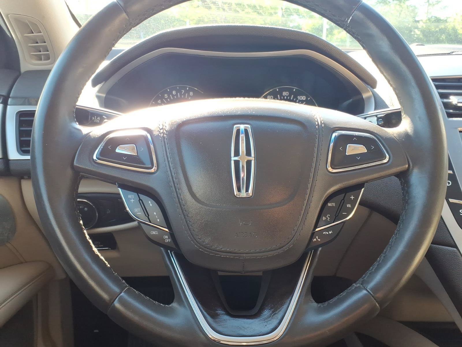 Used 2020 Lincoln MKZ Reserve w/ Luxury Package FWD image 25