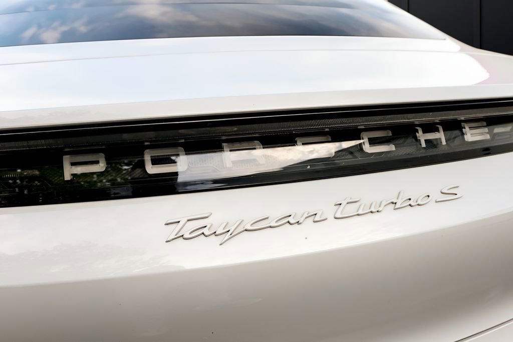 Used 2021 Porsche Taycan Turbo S AWD/4WD image 15