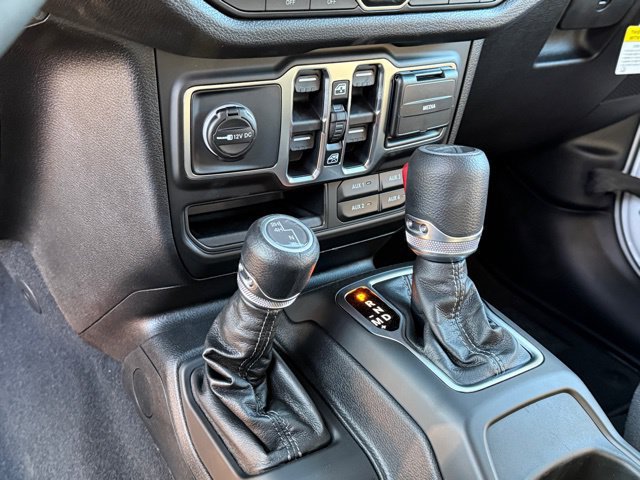 New 2026 Jeep Gladiator Sport AWD/4WD image 22