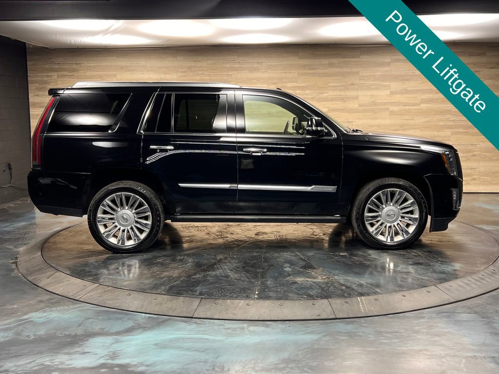 Used 2020 Cadillac Escalade Platinum AWD/4WD image 11