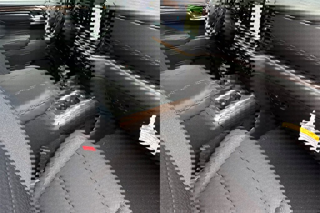 New 2025 Chevrolet Silverado 1500 LT image 15