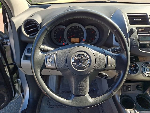 Used 2010 Toyota RAV4 Limited AWD/4WD image 18
