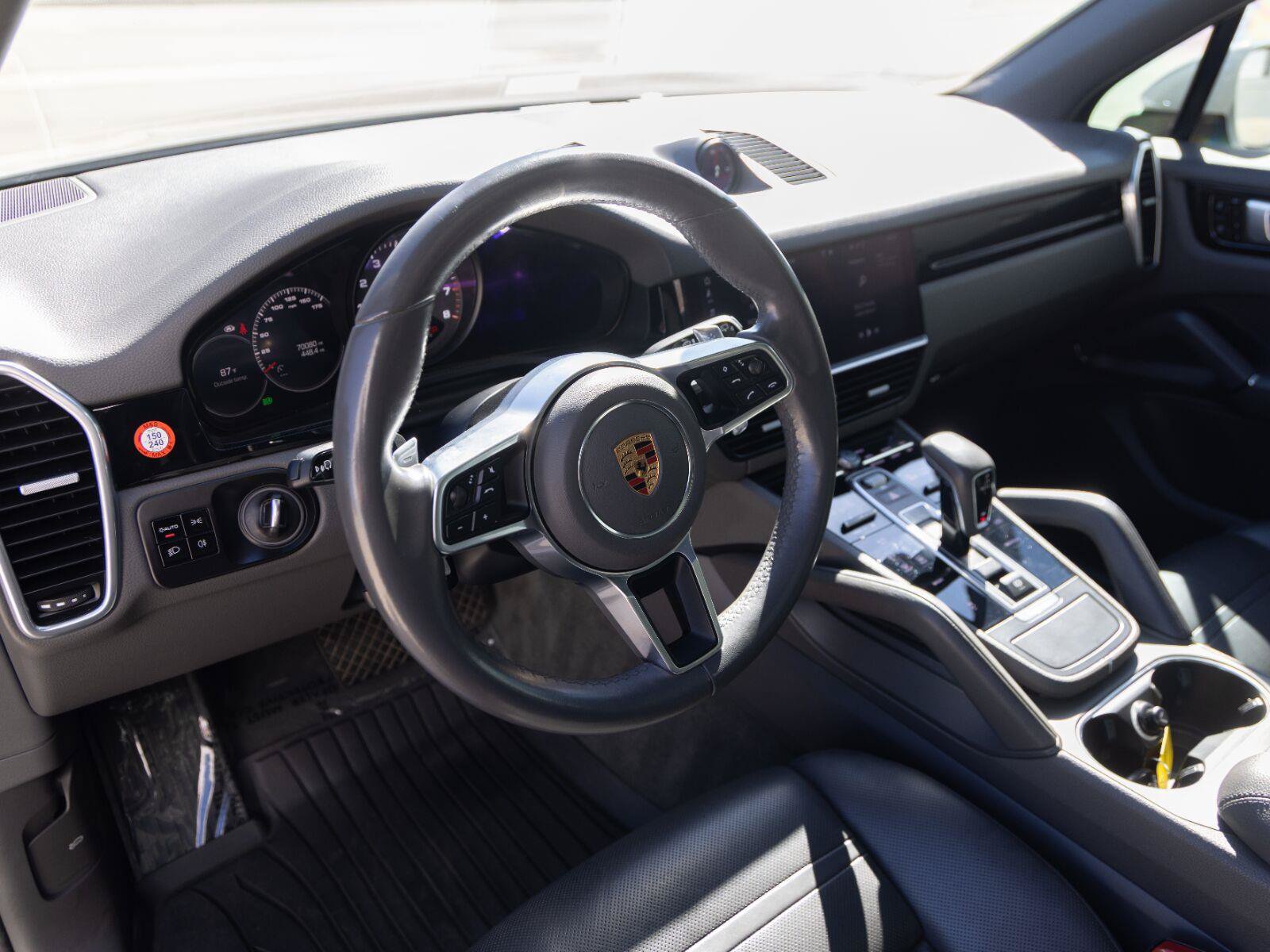 Used 2020 Porsche Cayenne AWD/4WD image 23