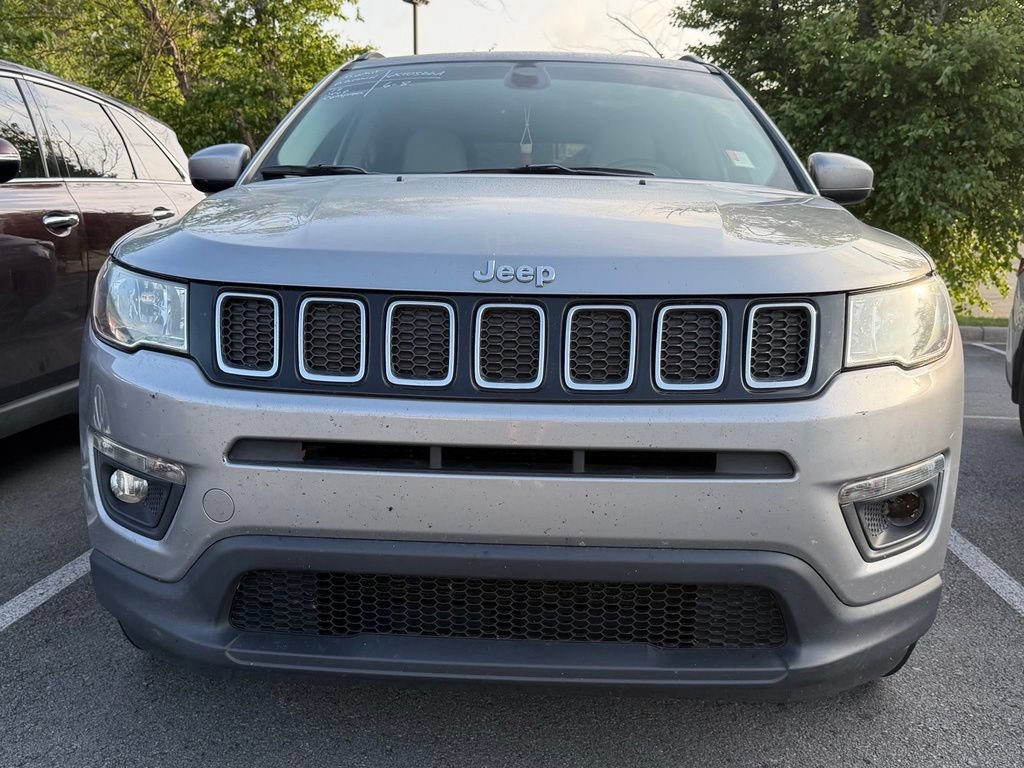 Used 2018 Jeep Compass Latitude w/ Popular Equipment Group FWD image 14