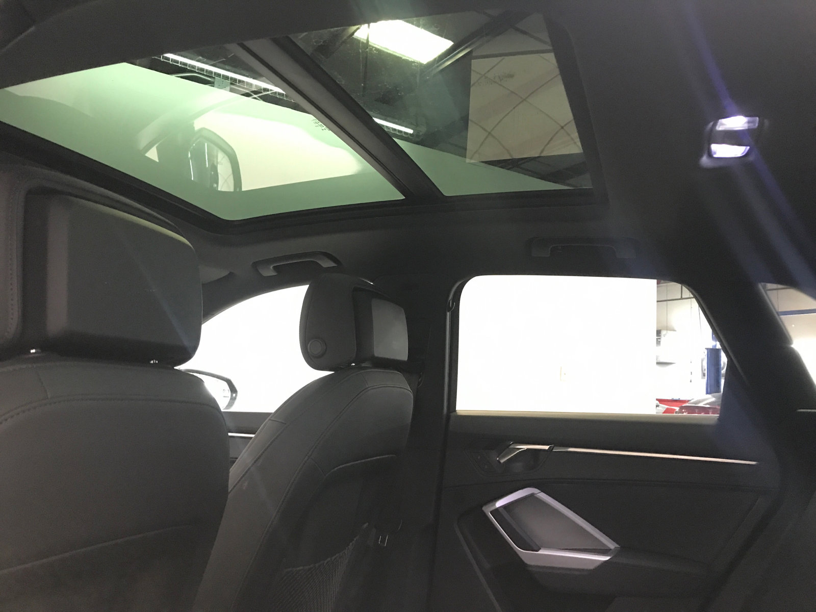 Used 2023 Audi Q3 2.0T Premium w/ Convenience Package image 16