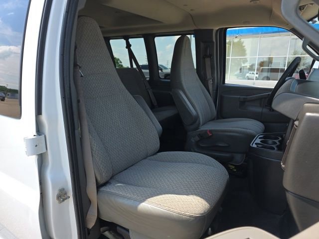 Used 2020 Chevrolet Express 3500 LT w/ LT Preferred Equipment Group RWD image 28