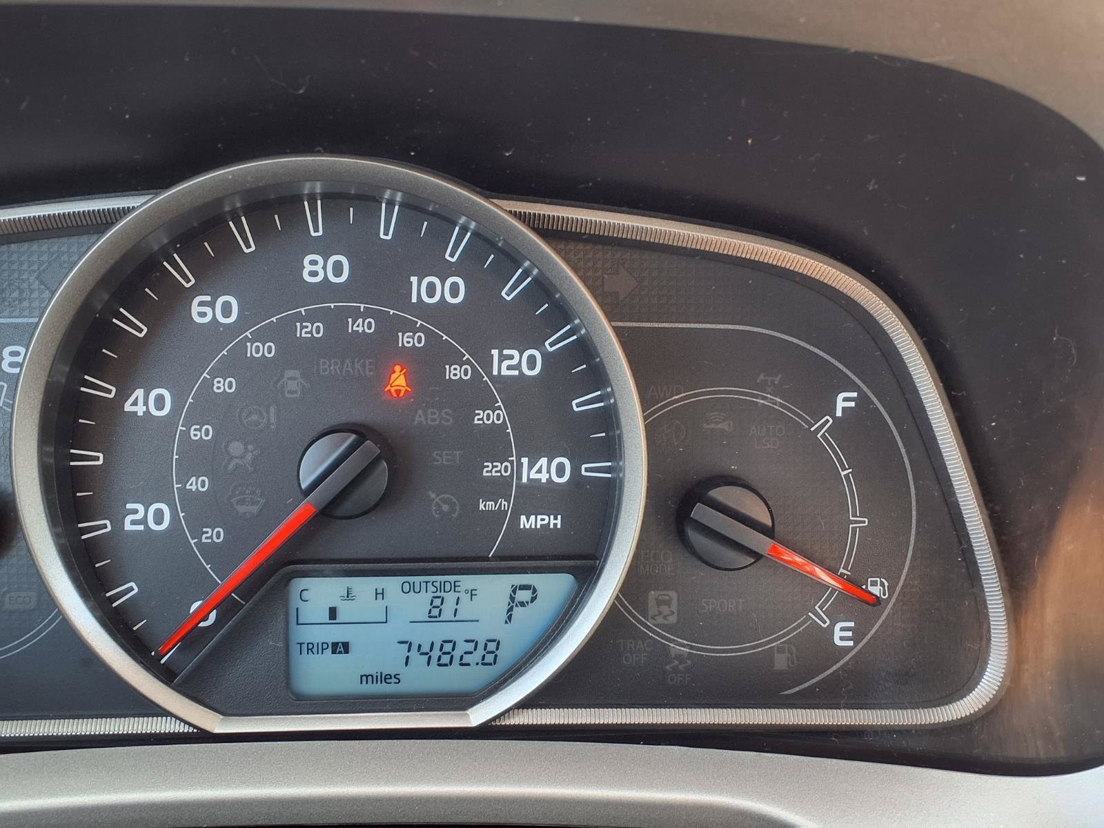 Used 2013 Toyota RAV4 XLE AWD/4WD image 18